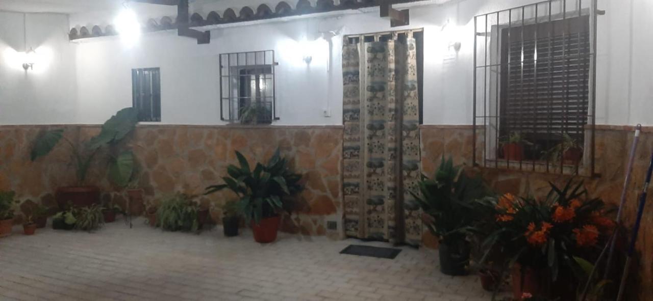 Casa Cueva El Almendro Pensionat Pegalajar Exteriör bild
