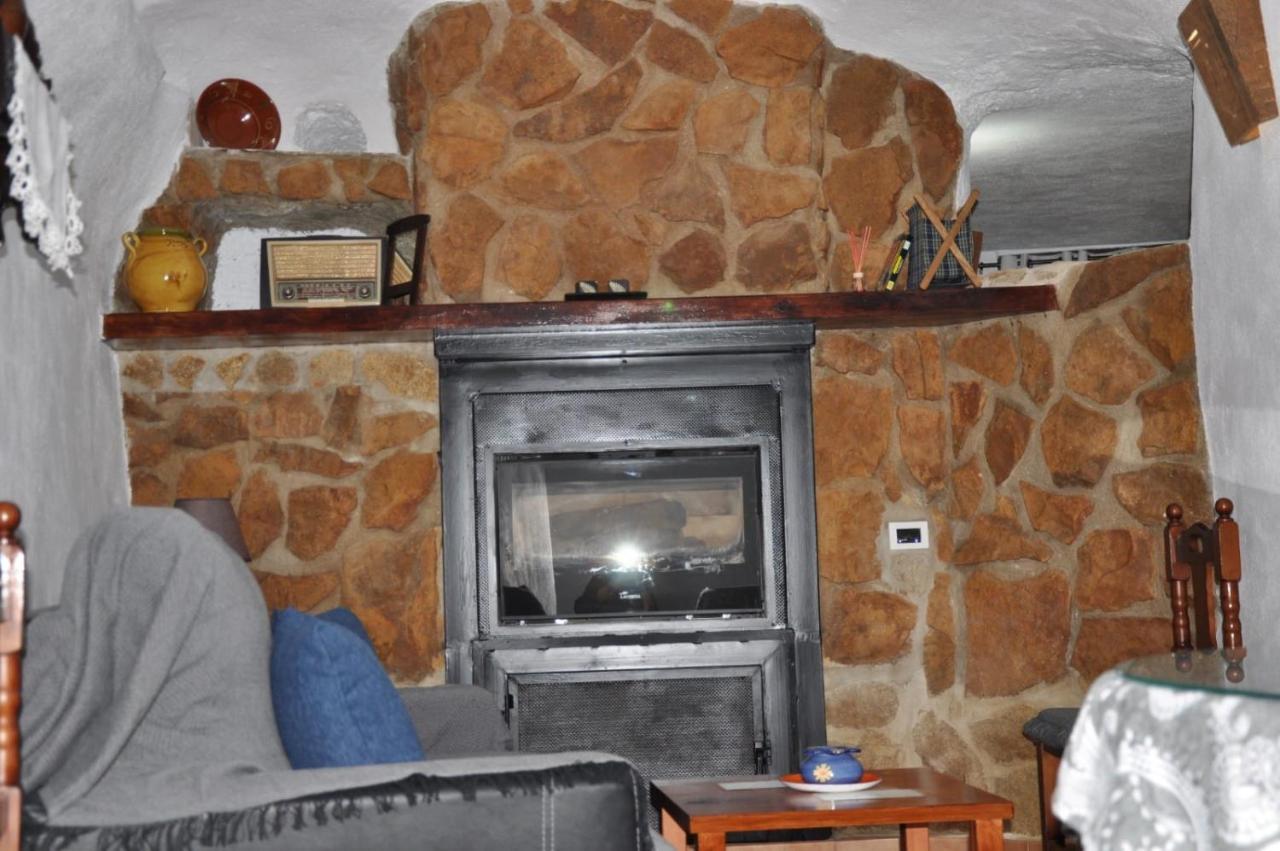 Casa Cueva El Almendro Pensionat Pegalajar Exteriör bild